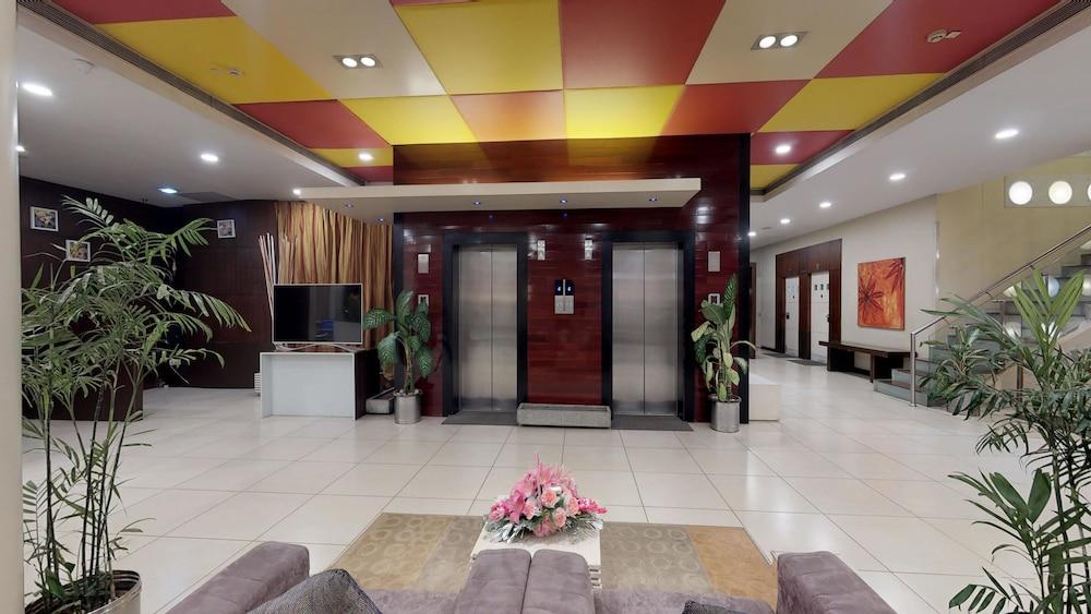 37Th Crescent Hotel Bengaluru Zewnętrze zdjęcie
