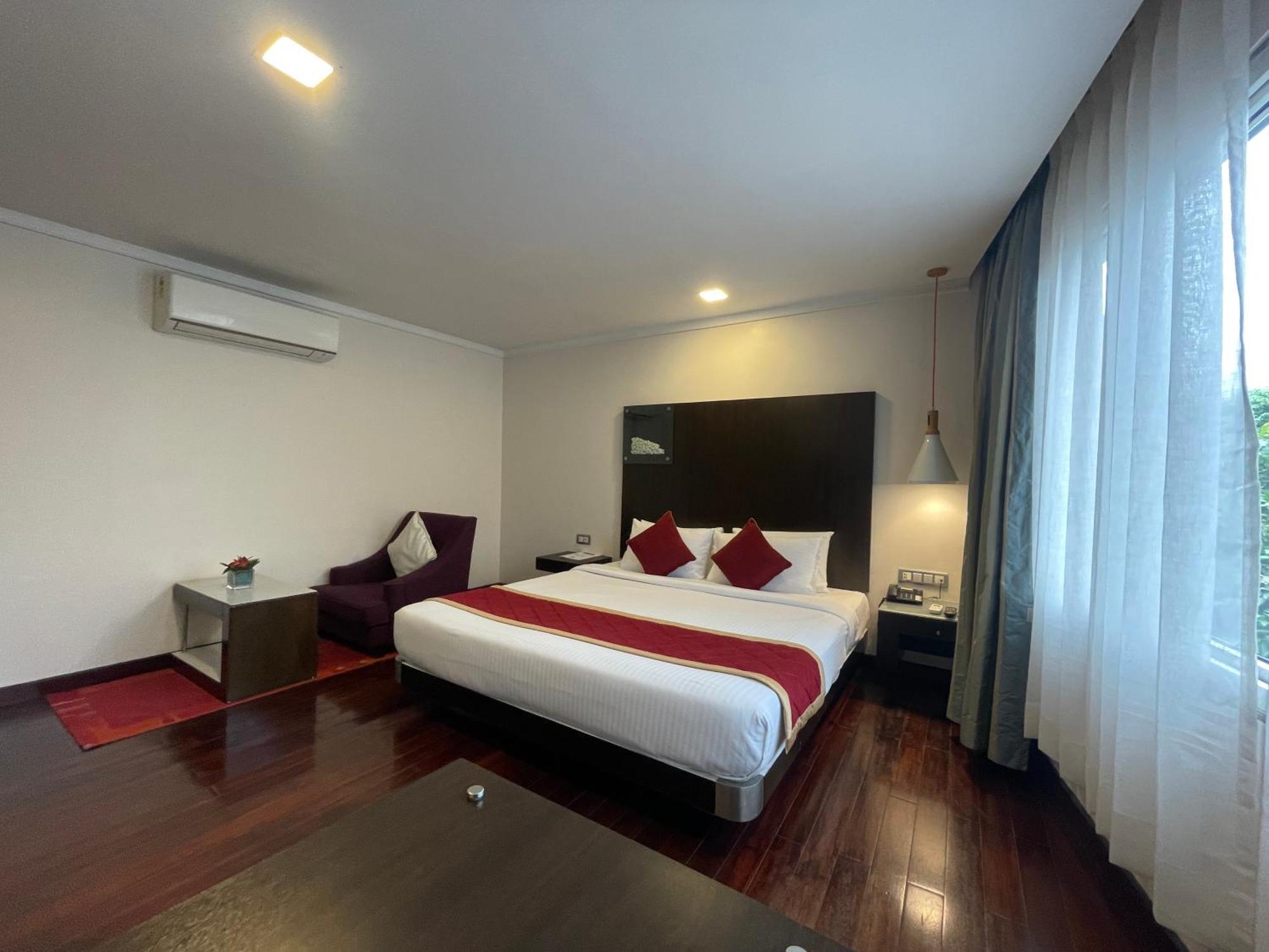 37Th Crescent Hotel Bengaluru Zewnętrze zdjęcie