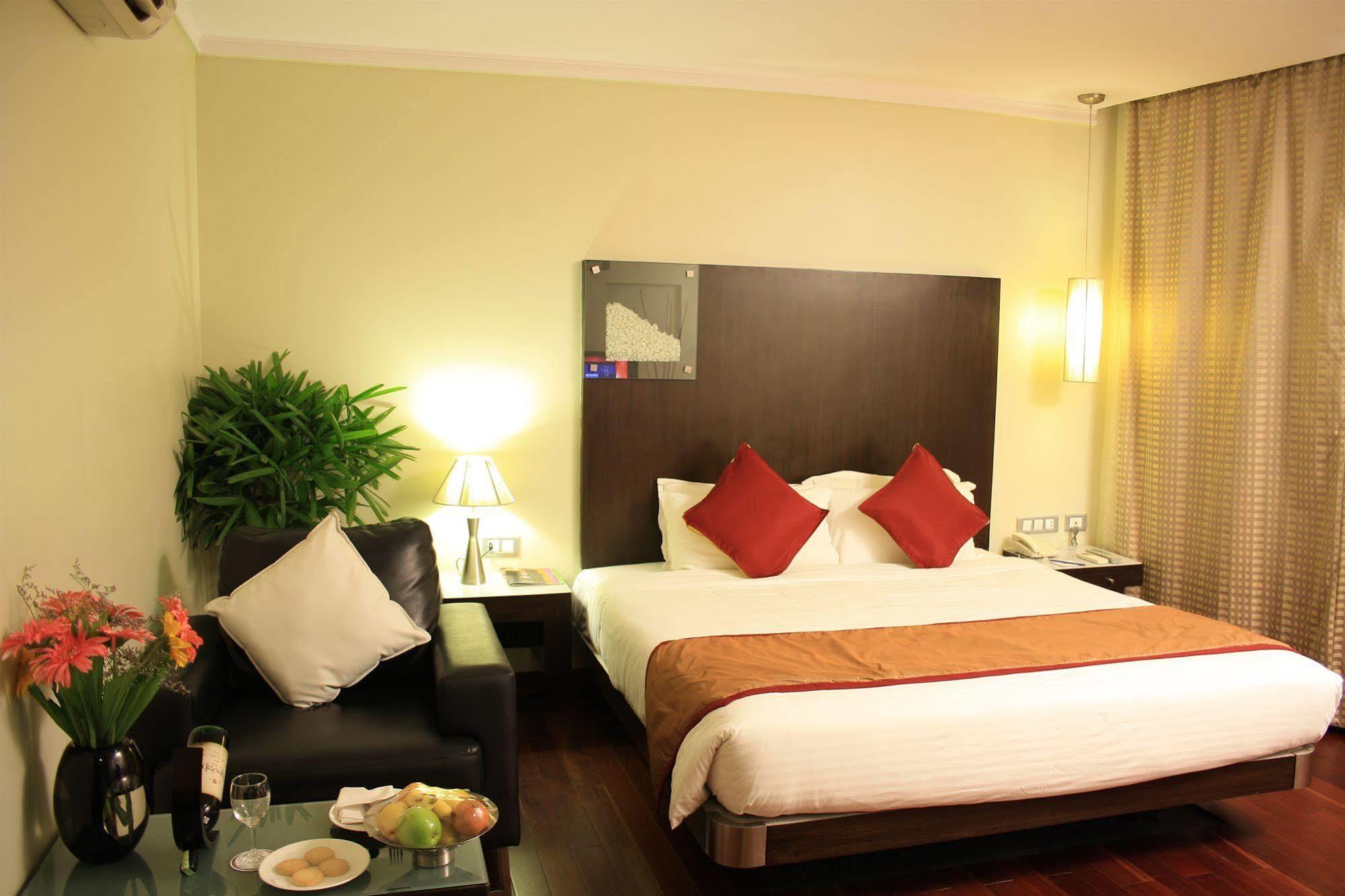 37Th Crescent Hotel Bengaluru Zewnętrze zdjęcie